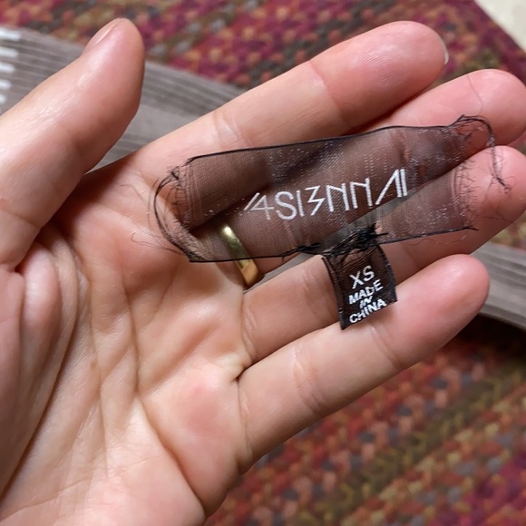 NWOT RIBBED PUFFY SLEEVE MOCK NECK SWEATER - Picture 4 of 5